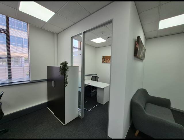 55M² OFFICE TO LET IN SANDTON CENTRAL